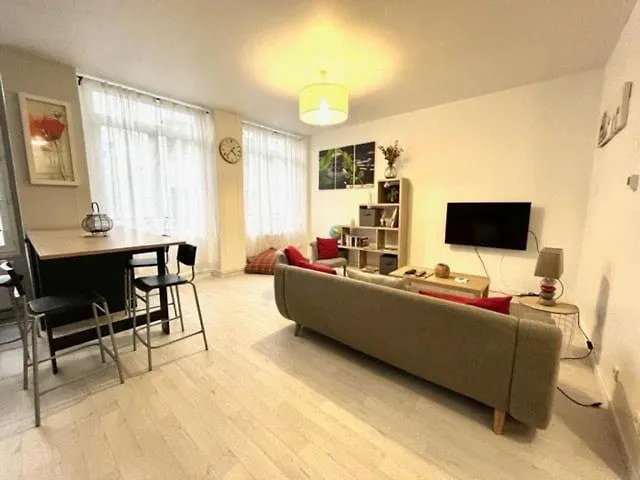 C&C Spacious Central 3 Bedrooms Saint-Etienne  0*, Saint-Etienne (Loire) France